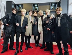 BTS 군대 공백기는 &apos;3년+α&apos;…소속사 "2025년 완전체 재개 희망"