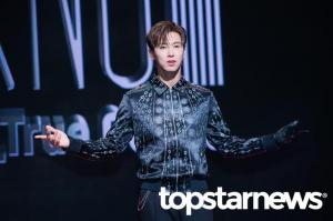 "향후 추이 지켜볼 것" 요기요 측, 유노윤호 광고 모델 계약 만료는 5월