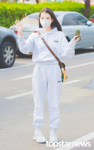 [HD포토] 아이유(IU), ‘귀여워유’ (유희열의 스케치북 출근길)