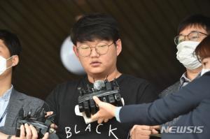 &apos;텔레그램 n번방 운영자&apos; 갓갓 문형욱, 징역 34년 불복해 항소