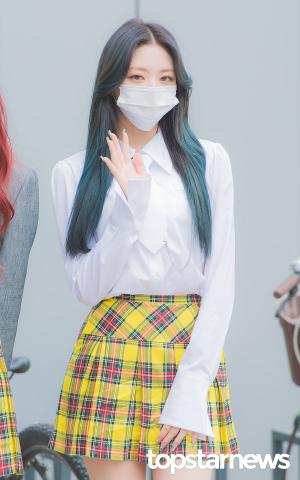 [HD포토] 있지(ITZY) 유나, ‘심쿵 눈맞춤’ (아는형님 출근길)