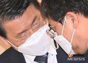 금융당국 "가상화폐 청산 기회 이미 줬다"…셧다운 고수에 대형 거래소도 위험