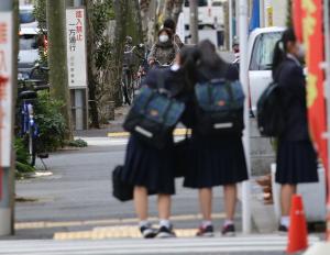 제자 불러 음란행위한 일본 교사…작년 &apos;외설·성희롱 행위&apos;로 징계 받은 일본 교사 186명