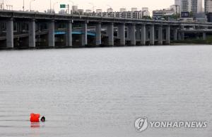 경찰, 한강 실종 후 사망한 대학생 故손정민씨 마지막 동선 재구성에 총력