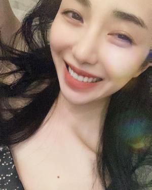 “웃어라 스마일”…AOA 출신 권민아, 의미심장 심경글→밝은 근황 공개