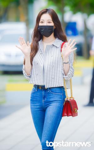 [HD포토] 걸스데이 유라, ‘포토타임 정석 포즈’ (영스트리트 출근길)