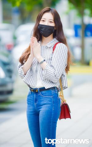 [HD포토] 걸스데이 유라, ‘햇살같은 미소’ (영스트리트 출근길)