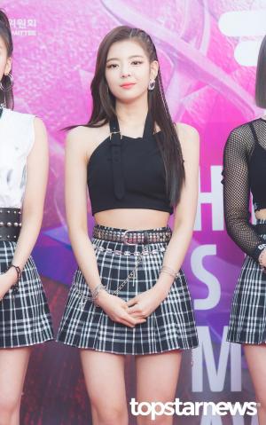 있지(ITZY) 리아, 학폭 논란 中 스케줄 강행 논란