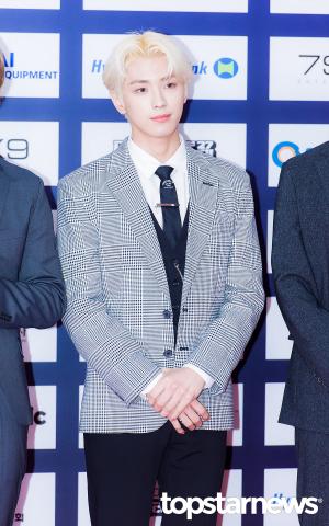 [HD포토] 씨아이엑스(CIX) 용희, ‘수트 입은 금발 미소년’ (2021드림콘서트)