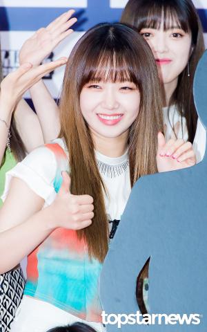 [HD포토] 위키미키(Weki Meki) 최유정, ‘사랑스러운 눈웃음’ (2021 드림콘서트 레드카펫)