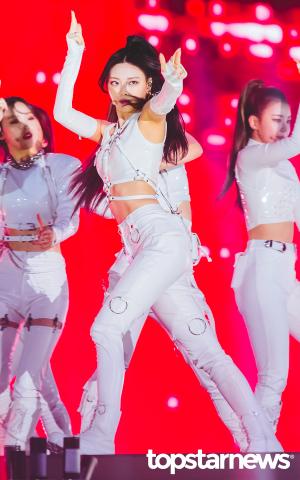 [HD포토] 있지(ITZY) 유나, ‘무대 위의 미녀 스파이’ (2021 드림콘서트 레드카펫)