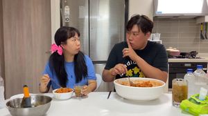 “채민이인 줄”…천뚱, 잠뚱(홍현희)과 침묵 속 삼겹살 비빔밥 먹방 공개