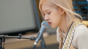 &apos;바라던 바다&apos;, 블랙핑크 로제 &apos;The Only Exception&apos; 무대 공개…"완벽하게 다듬어진 목소리"