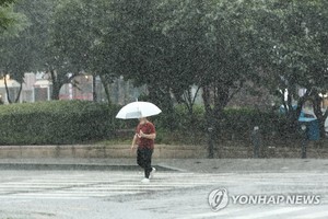 [오늘 날씨] 낮 최고 38도 &apos;폭염&apos;…강원도 오후 소나기