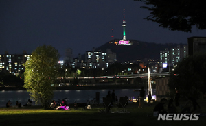 [내일 날씨] &apos;8월 첫날&apos; 폭염특보 계속, 일부 열대야…곳곳 비 소식