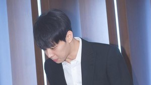리씨엘로 측 "박유천, 법인카드 유흥비로 사용…이중계약은 배신"