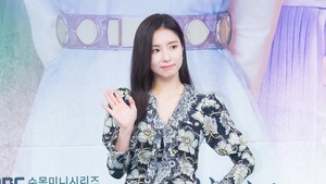 신세경, 공식 트위터-오피셜 메일 오픈…소속사 이적 후 열일 행보