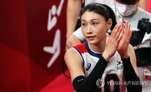 "보내지 말아주세요"…&apos;식빵언니&apos; 김연경, 팬들 선물 거절한 이유