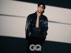 &apos;엑스칼리버&apos; 아더 역 김준수, 청량·카리스마 공존 &apos;GQ&apos; 9월호 화보&인터뷰 공개