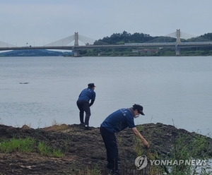 &apos;30대 여성 살인·유기&apos; 추정 장소서 발견된 시신…피의자와 복장 일치