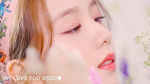 "WE LOVE YOU JISOO" 블랙핑크 지수, 꽃잎처럼 싱그럽고 숲의 덤불처럼 생기 넘치는 화보