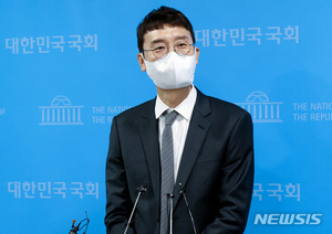 김웅, 유승민 캠프 대변인 사퇴…"고발장 내가 작성 안했다"