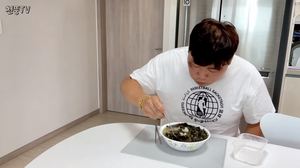 “요리도 남다른 스케일”…유튜버 천뚱, 아내 생일 위한 미역국 요리→미역국 먹방 공개