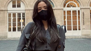 "탄탄한 복근 감탄" 블랙핑크 지수, 프랑스에서 뽐낸 우월 몸매