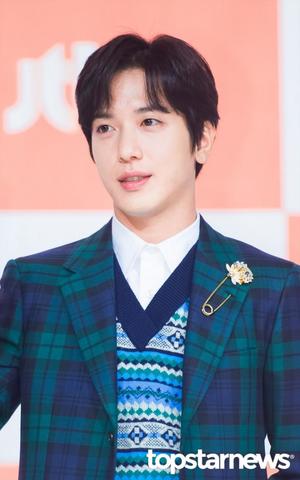 씨엔블루 정용화, 상수동 153억 건물 구매…건물주 등극