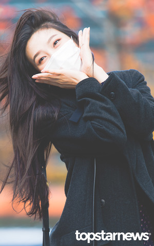 [HD포토] 레드벨벳(Red Velvet) 조이, ‘반짝이는 햇살 눈빛’ (SBS TV 동물농장 출근길)