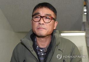 [TOP이슈] 가수 김건모, ‘성폭행 의혹’ 불기소 처분…가세연 주장 2년만