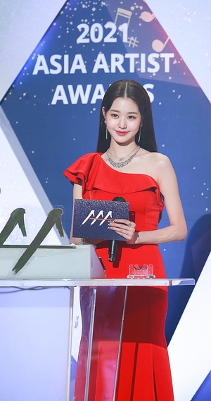 아이브 원영, ‘뮤직뱅크’→’2021 AAA’ 성공적 진행 ‘믿고 보는’ MC 등극…역시 만능 재주꾼