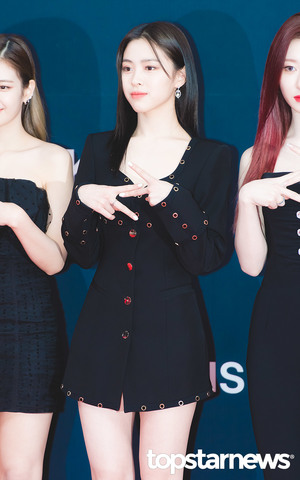 [HD포토] 있지(ITZY) 류진, ‘매력만점 비주얼’ (2021 MAMA 레드카펫)