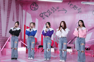 있지(ITZY), 日 데뷔 쇼케이스 성료…22일 베스트 앨범 ‘IT’z ITZY’로 데뷔