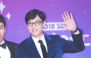 ‘코로나 완치’ 유재석, SBS 이어 KBS도…‘MBC 방송연예대상’만 참석