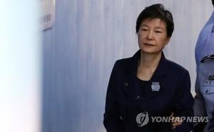 "국민에 대한 배신이자 모욕" 박근혜 사면에 &apos;국민청원&apos; 등장