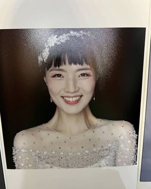 안영미, 결혼 2년 만 웨딩 사진 공개…"깍쟁이 왕자님 가기 전에 한컷"