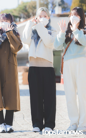 [HD포토] 우주소녀(WJSN) 쪼꼬미 여름, ‘쪼꼬미 하트’ (정은지의 가요광장 출근길)