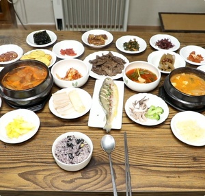 ‘김영철의 동네한바퀴’ 공주 너비아니 한정식 맛집 위치는? 20여 반찬에 청국장-해물찌개 外