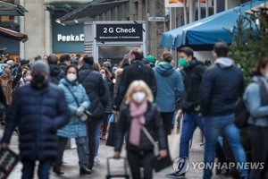 독일 하루 코로나19 신규확진자 21만명 육박 사상최다…방역규제 완화 논란