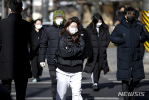 [내일 날씨] 일요일도 영하 10도 &apos;강추위&apos; 계속…남부는 눈·비 소식