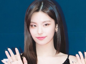 “미열 증상 재택 치료 중” 있지(ITZY) 예지, 리아 이어 코로나19 확진…유나는 음성 (전문)