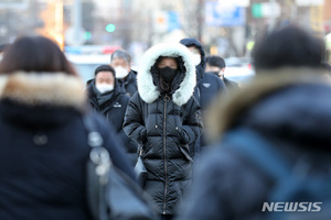 [내일 날씨] 수도권 등 &apos;-5도 이하&apos; 추위…바람도 쌩쌩