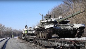우크라이나 "오늘 오후 키예프에 러시아 탱크 진격 예상"