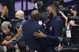 조던 46％ vs 제임스 42％…NBA 현역들이 본 역대 최고는?