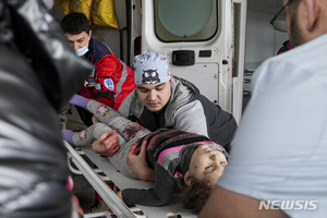 BBC "구호단체, 우크라이나 병원들 심각한 의료 물품 부족"