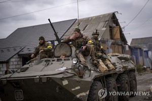 &apos;러군 진입 임박&apos;에 결사항전 준비…키이우 서쪽 마지막 교량도 폭파준비(러시아 우크라이나 침공)