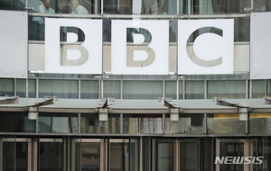 BBC, 언론통제 강화 러시아 현지 보도 재개…NYT는 철수(러시아 우크라이나 침공)