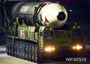 대선 직후 북한 ICBM 전격 공개 왜…국방부 "한미 합의"