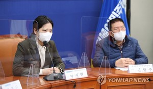 민주, 전장연 간담회서 이준석 때리기…"갈등·혐오 조장"